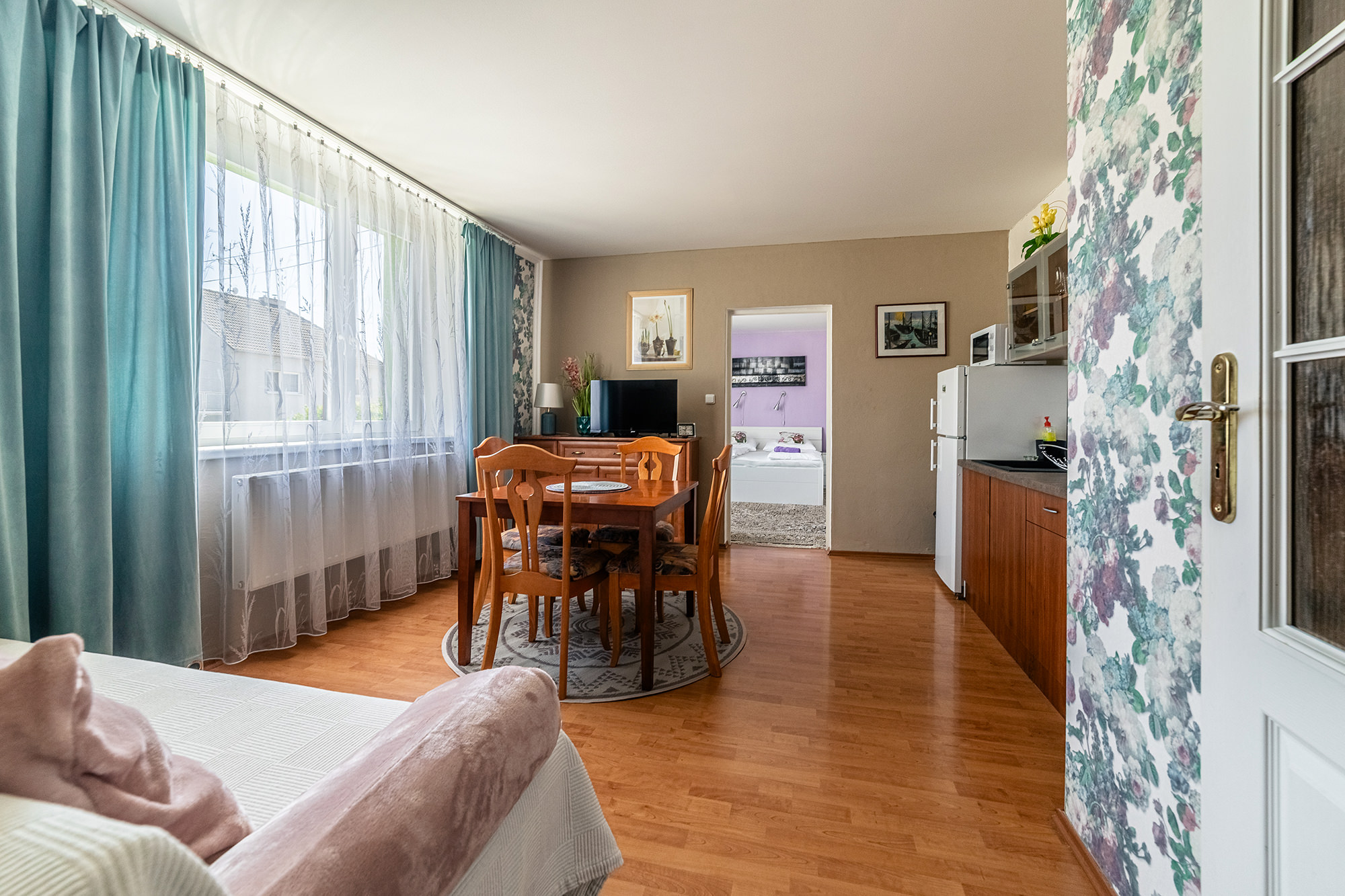 apartmany-a-vinarstvi-u-padaliku-001